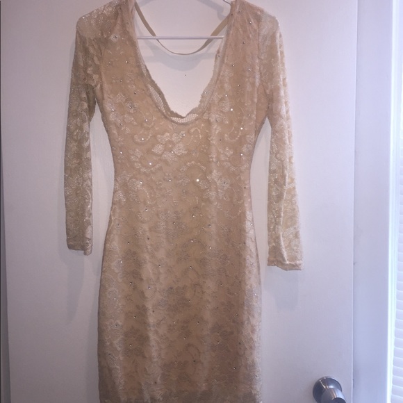 Dresses & Skirts - Cream lace dress- size M Dresses & Skirts - Cream lace dress- size M